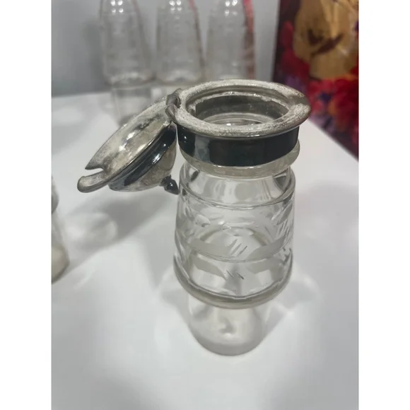 Wilcox? 5 etched glass bottle cruet Condiment Set castor silver plated antique? - Picture 12 of 12